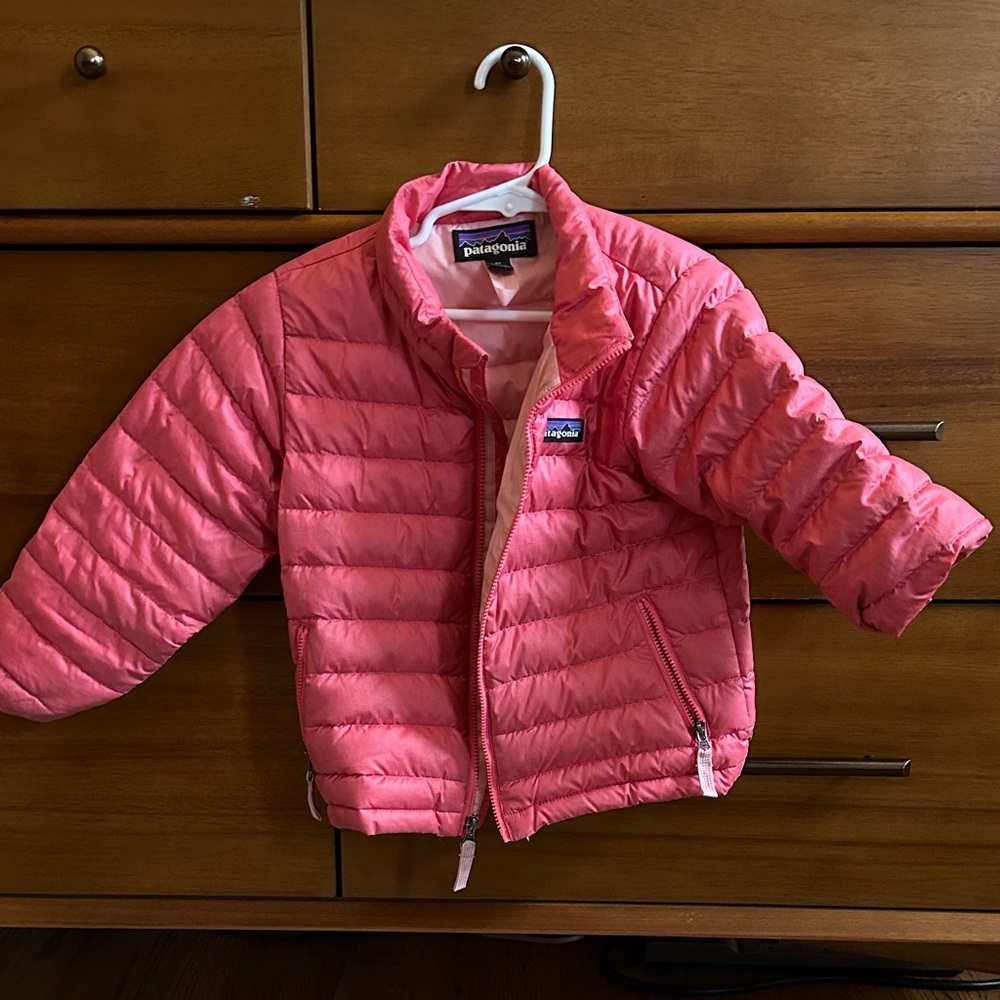 Patagonia Baby Down Sweater Jacket, puffer- size 3T, great condition